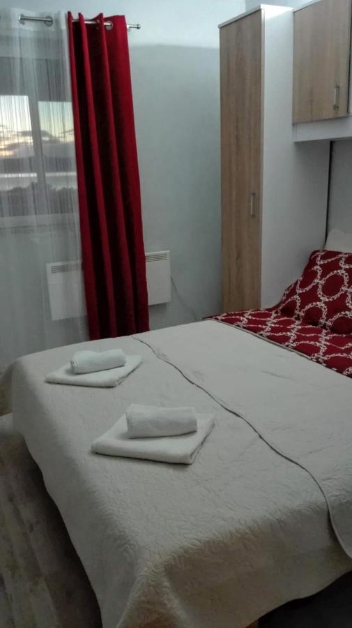 Apartmani Zoran Bilic Promajna Kültér fotó